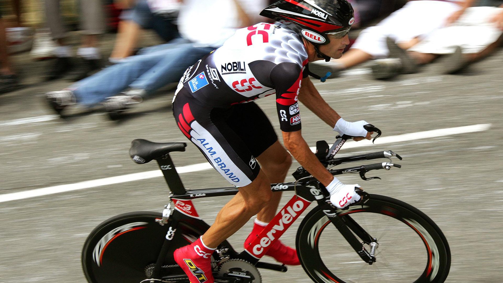 德国横扫前南斯拉夫，取得四连胜，德国干涉南斯拉夫内战